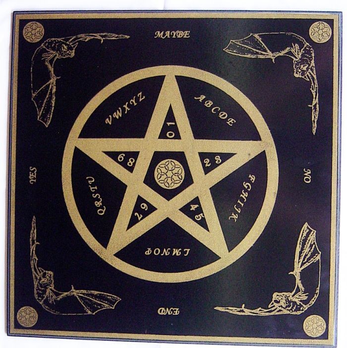 Tavola spiritica quadrata con pentagramma